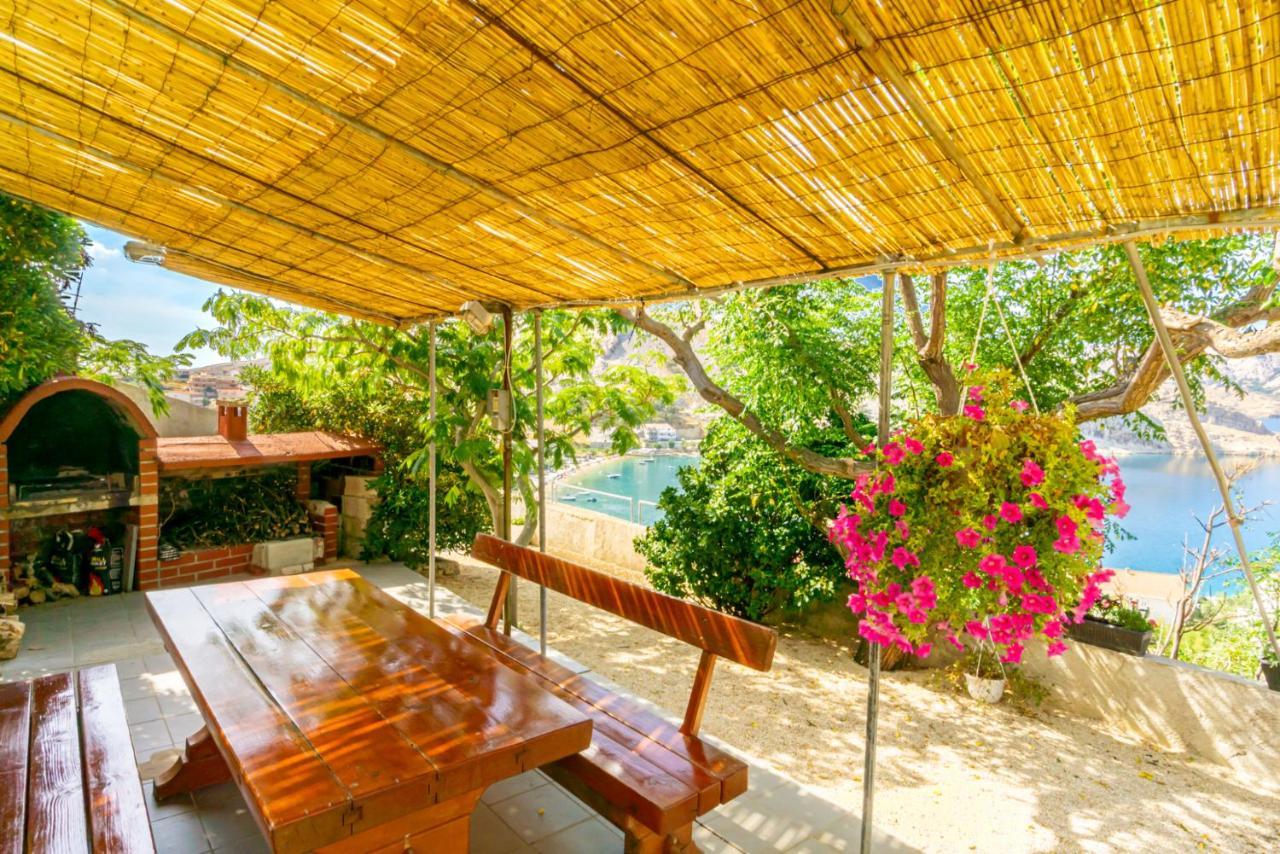 מטינה Zlatna Vala Relaxation In A Very Quiet Location מראה חיצוני תמונה
